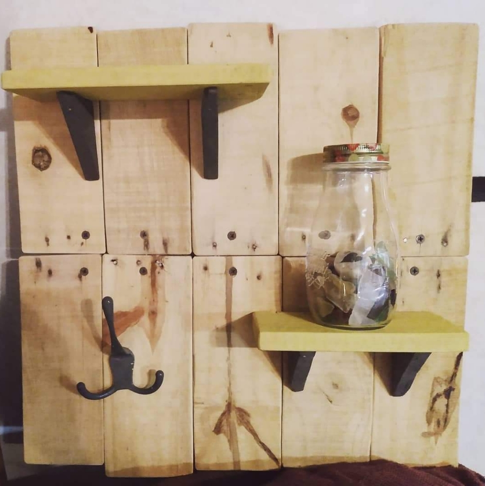 Handmade recycled pallet wood wall hanging